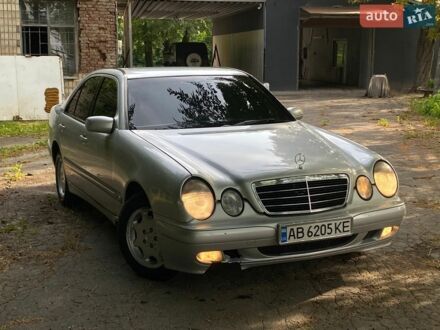 Сірий Мерседес Е-Клас, об'ємом двигуна 2.2 л та пробігом 391 тис. км за 3300 $, фото 1 на Automoto.ua