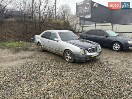 Серый Мерседес Е-Класс, объемом двигателя 2.69 л и пробегом 370 тыс. км за 2900 $, фото 1 на Automoto.ua