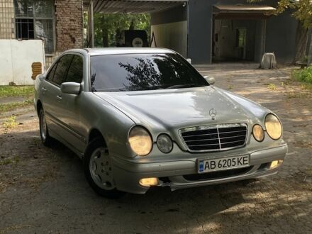 Сірий Мерседес Е-Клас, об'ємом двигуна 2.2 л та пробігом 390 тис. км за 3200 $, фото 1 на Automoto.ua