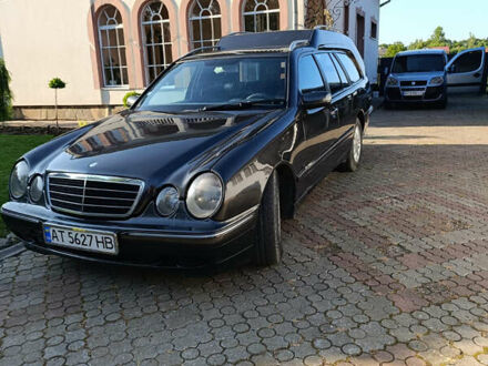 Серый Мерседес Е-Класс, объемом двигателя 2.2 л и пробегом 0 тыс. км за 10800 $, фото 1 на Automoto.ua