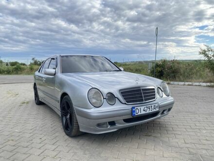 Сірий Мерседес Е-Клас, об'ємом двигуна 2.2 л та пробігом 400 тис. км за 3995 $, фото 1 на Automoto.ua
