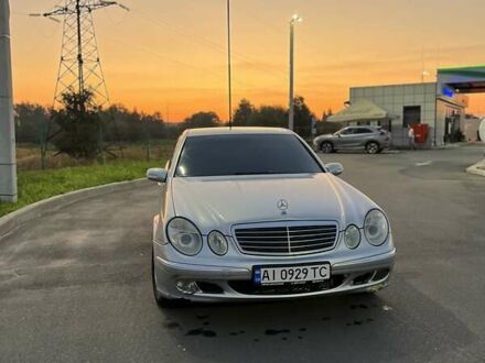 Мерседес Е-Клас 2001 у Барышевке на Automoto.ua Сірий Мерседес Е-Клас, об'ємом двигуна 2.1 л та пробігом 450 тис. км за 6100 $, фото 1 на Automoto.ua