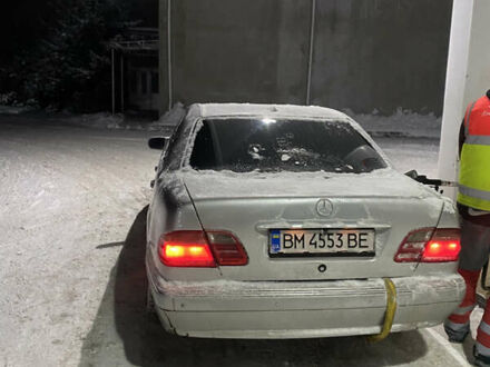 Сірий Мерседес Е-Клас, об'ємом двигуна 4.3 л та пробігом 545 тис. км за 3800 $, фото 1 на Automoto.ua