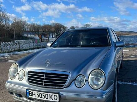 Серый Мерседес Е-Класс, объемом двигателя 3.22 л и пробегом 314 тыс. км за 7200 $, фото 1 на Automoto.ua