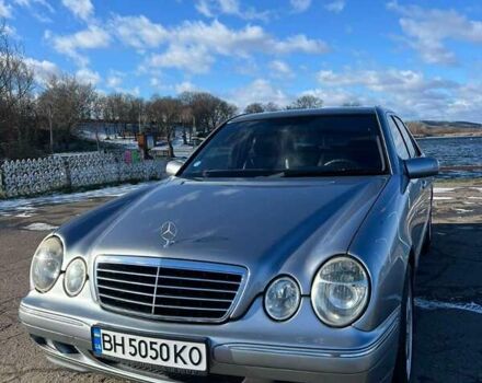 Серый Мерседес Е-Класс, объемом двигателя 3.22 л и пробегом 314 тыс. км за 7200 $, фото 1 на Automoto.ua