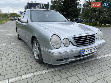 Мерседес Е-Класс 2001 в Хмельницком на Automoto.ua Серый Мерседес Е-Класс, объемом двигателя 2.69 л и пробегом 400 тыс. км за 3800 $, фото 1 на Automoto.ua