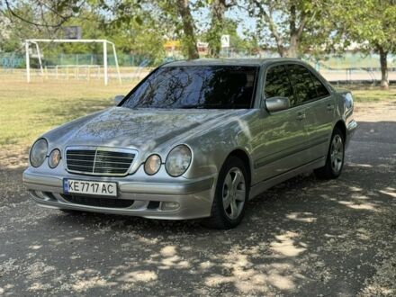 Мерседес Е-Класс 2001 в Запорожье на Automoto.ua Серый Мерседес Е-Класс, объемом двигателя 2.2 л и пробегом 389 тыс. км за 6900 $, фото 1 на Automoto.ua