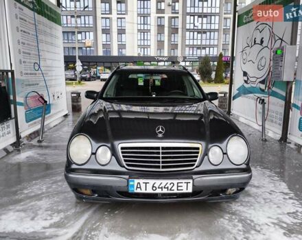 Серый Мерседес Е-Класс, объемом двигателя 2 л и пробегом 442 тыс. км за 3200 $, фото 1 на Automoto.ua