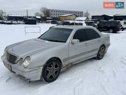 Серый Мерседес Е-Класс, объемом двигателя 2.6 л и пробегом 420 тыс. км за 2700 $, фото 1 на Automoto.ua