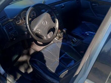 Серый Мерседес Е-Класс, объемом двигателя 2.7 л и пробегом 392 тыс. км за 5300 $, фото 1 на Automoto.ua