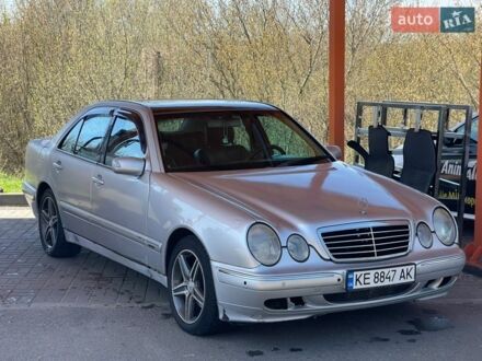 Сірий Мерседес Е-Клас, об'ємом двигуна 4.2 л та пробігом 441 тис. км за 3600 $, фото 1 на Automoto.ua