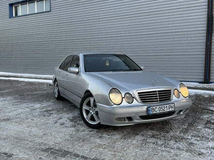 Сірий Мерседес Е-Клас, об'ємом двигуна 2.15 л та пробігом 299 тис. км за 3500 $, фото 1 на Automoto.ua
