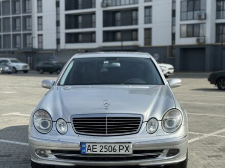 Сірий Мерседес Е-Клас, об'ємом двигуна 2.1 л та пробігом 350 тис. км за 4750 $, фото 1 на Automoto.ua
