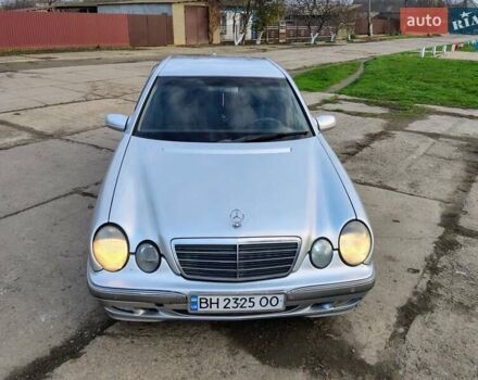 Серый Мерседес Е-Класс, объемом двигателя 2.15 л и пробегом 405 тыс. км за 4200 $, фото 1 на Automoto.ua