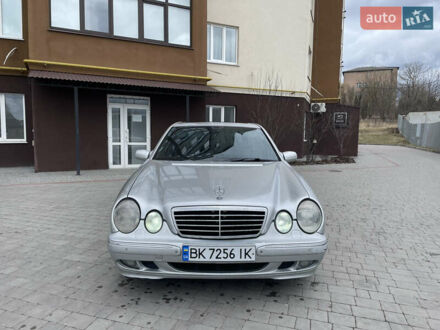 Мерседес Е-Класс 2001 в Дубно на Automoto.ua Серый Мерседес Е-Класс, объемом двигателя 2.7 л и пробегом 400 тыс. км за 4500 $, фото 1 на Automoto.ua