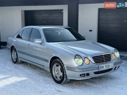 Серый Мерседес Е-Класс, объемом двигателя 2.69 л и пробегом 360 тыс. км за 4200 $, фото 1 на Automoto.ua