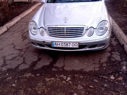 Мерседес Е-Класс 2002 в Краматорске на Automoto.ua Серый Мерседес Е-Класс, объемом двигателя 2.1 л и пробегом 360 тыс. км за 4800 $, фото 1 на Automoto.ua