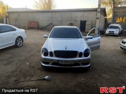 Мерседес Е-Класс 2002 в Броварах на Automoto.ua Серый Мерседес Е-Класс, объемом двигателя 2.1 л и пробегом 410 тыс. км за 7500 $, фото 1 на Automoto.ua