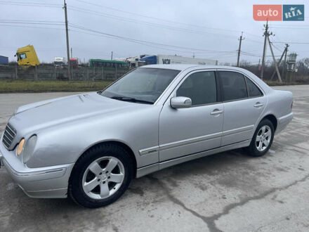 Серый Мерседес Е-Класс, объемом двигателя 3.23 л и пробегом 490 тыс. км за 4400 $, фото 1 на Automoto.ua