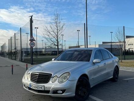 Серый Мерседес Е-Класс, объемом двигателя 2.1 л и пробегом 590 тыс. км за 5700 $, фото 1 на Automoto.ua