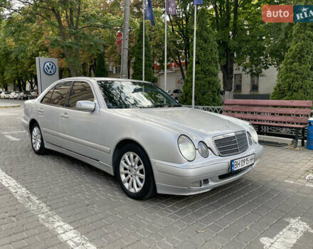 Серый Мерседес Е-Класс, объемом двигателя 2.2 л и пробегом 450 тыс. км за 4700 $, фото 1 на Automoto.ua