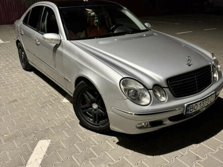 Серый Мерседес Е-Класс, объемом двигателя 2.2 л и пробегом 340 тыс. км за 6300 $, фото 1 на Automoto.ua