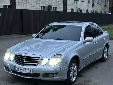 Сірий Мерседес Е-Клас, об'ємом двигуна 2.6 л та пробігом 354 тис. км за 5000 $, фото 1 на Automoto.ua