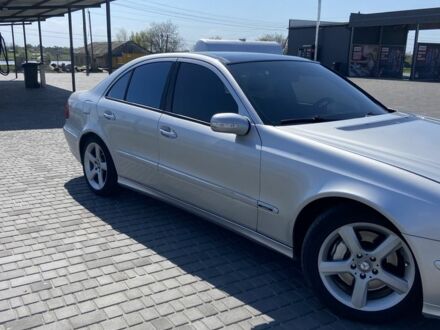 Сірий Мерседес Е-Клас, об'ємом двигуна 5 л та пробігом 400 тис. км за 6400 $, фото 1 на Automoto.ua