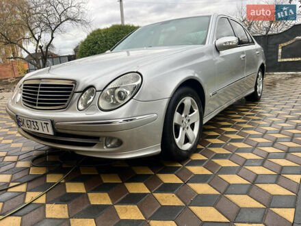 Серый Мерседес Е-Класс, объемом двигателя 2.69 л и пробегом 425 тыс. км за 6950 $, фото 1 на Automoto.ua