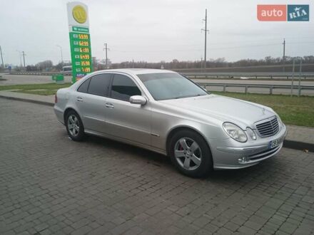 Серый Мерседес Е-Класс, объемом двигателя 2.7 л и пробегом 242 тыс. км за 8700 $, фото 1 на Automoto.ua