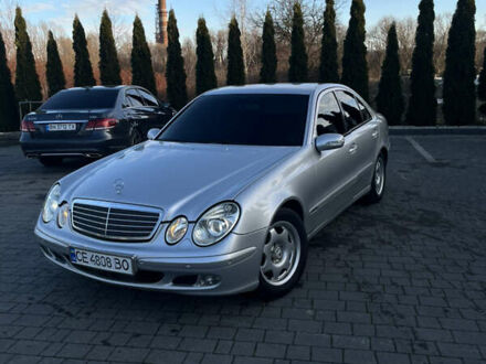 Серый Мерседес Е-Класс, объемом двигателя 2.2 л и пробегом 356 тыс. км за 5299 $, фото 1 на Automoto.ua