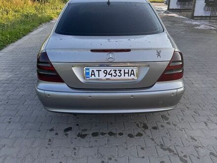 Сірий Мерседес Е-Клас, об'ємом двигуна 2.69 л та пробігом 410 тис. км за 6500 $, фото 1 на Automoto.ua