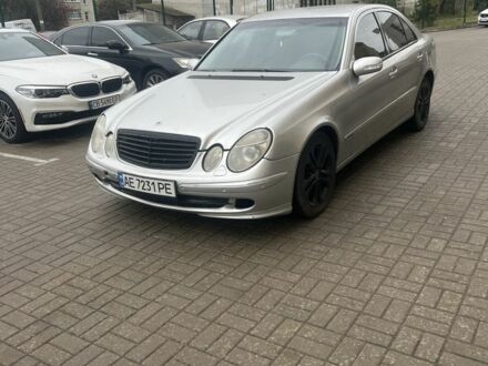 Сірий Мерседес Е-Клас, об'ємом двигуна 2.6 л та пробігом 360 тис. км за 3650 $, фото 1 на Automoto.ua