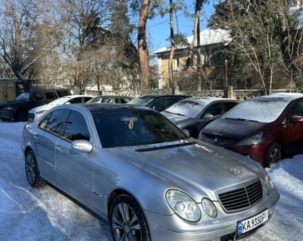 Серый Мерседес Е-Класс, объемом двигателя 2.6 л и пробегом 330 тыс. км за 4999 $, фото 1 на Automoto.ua