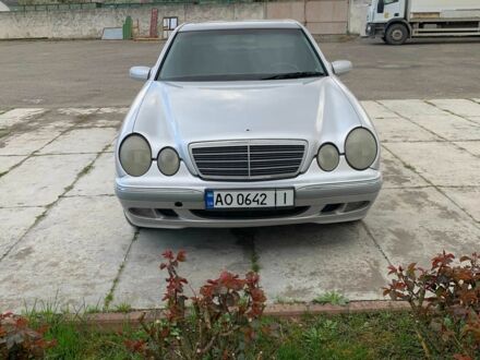 Серый Мерседес Е-Класс, объемом двигателя 2.7 л и пробегом 580 тыс. км за 4900 $, фото 1 на Automoto.ua