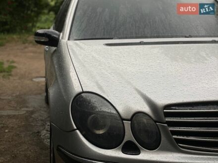 Сірий Мерседес Е-Клас, об'ємом двигуна 2.7 л та пробігом 320 тис. км за 7300 $, фото 1 на Automoto.ua