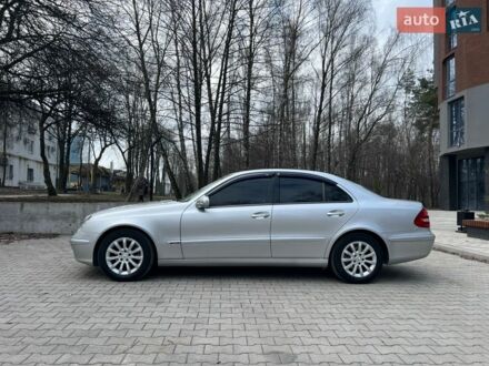 Сірий Мерседес Е-Клас, об'ємом двигуна 2.2 л та пробігом 293 тис. км за 7900 $, фото 1 на Automoto.ua