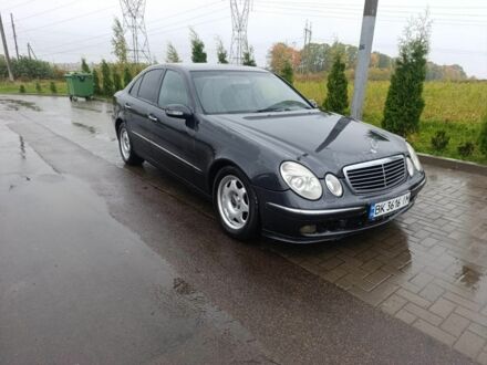 Сірий Мерседес Е-Клас, об'ємом двигуна 2.7 л та пробігом 350 тис. км за 5800 $, фото 1 на Automoto.ua