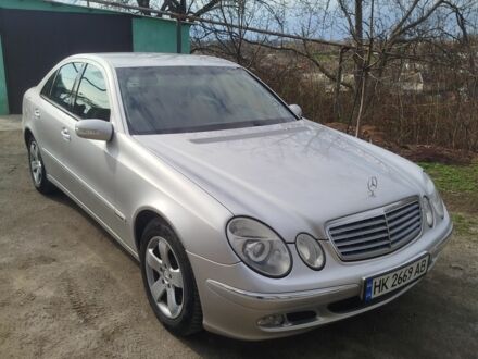 Сірий Мерседес Е-Клас, об'ємом двигуна 2.7 л та пробігом 278 тис. км за 6700 $, фото 1 на Automoto.ua