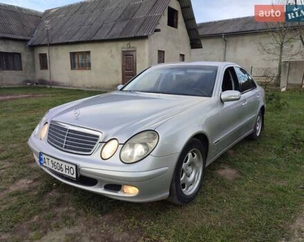Мерседес Е-Класс 2003 в Коломые на Automoto.ua Серый Мерседес Е-Класс, объемом двигателя 2.2 л и пробегом 420 тыс. км за 5600 $, фото 1 на Automoto.ua