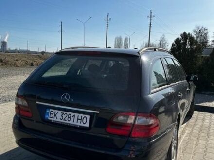 Сірий Мерседес Е-Клас, об'ємом двигуна 2.69 л та пробігом 260 тис. км за 6000 $, фото 1 на Automoto.ua
