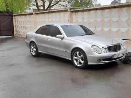 Мерседес Е-Клас 2003 у Белгород-Днестровском на Automoto.ua Сірий Мерседес Е-Клас, об'ємом двигуна 2.69 л та пробігом 350 тис. км за 6999 $, фото 1 на Automoto.ua
