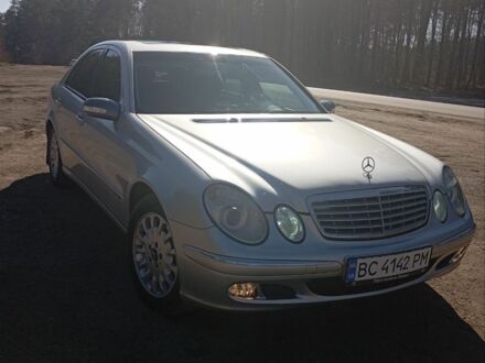 Серый Мерседес Е-Класс, объемом двигателя 2.7 л и пробегом 383 тыс. км за 6700 $, фото 1 на Automoto.ua