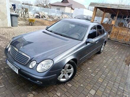 Сірий Мерседес Е-Клас, об'ємом двигуна 2.2 л та пробігом 393 тис. км за 3700 $, фото 1 на Automoto.ua