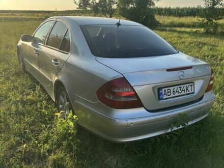 Сірий Мерседес Е-Клас, об'ємом двигуна 2.6 л та пробігом 230 тис. км за 4000 $, фото 1 на Automoto.ua