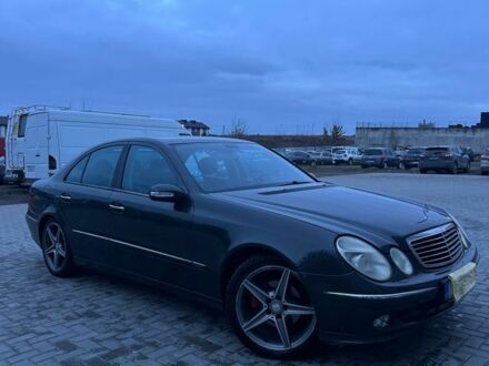 Серый Мерседес Е-Класс, объемом двигателя 2.7 л и пробегом 400 тыс. км за 4984 $, фото 1 на Automoto.ua