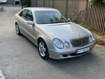 Серый Мерседес Е-Класс, объемом двигателя 2.69 л и пробегом 276 тыс. км за 8200 $, фото 1 на Automoto.ua