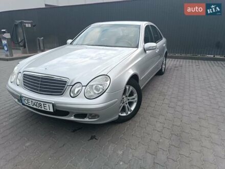 Серый Мерседес Е-Класс, объемом двигателя 2.2 л и пробегом 402 тыс. км за 6500 $, фото 1 на Automoto.ua