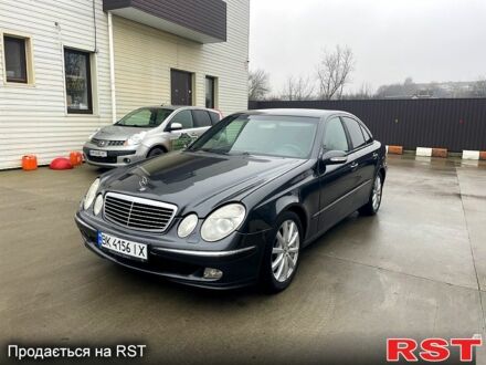 Серый Мерседес Е-Класс, объемом двигателя 2.7 л и пробегом 300 тыс. км за 7500 $, фото 1 на Automoto.ua