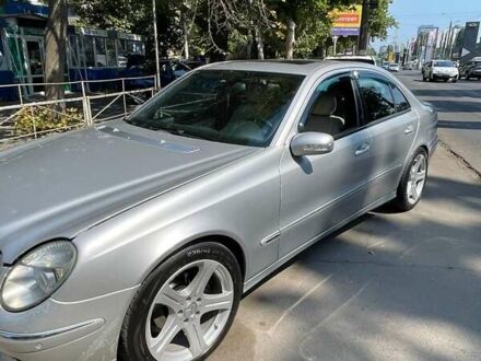 Серый Мерседес Е-Класс, объемом двигателя 2.69 л и пробегом 360 тыс. км за 5000 $, фото 1 на Automoto.ua